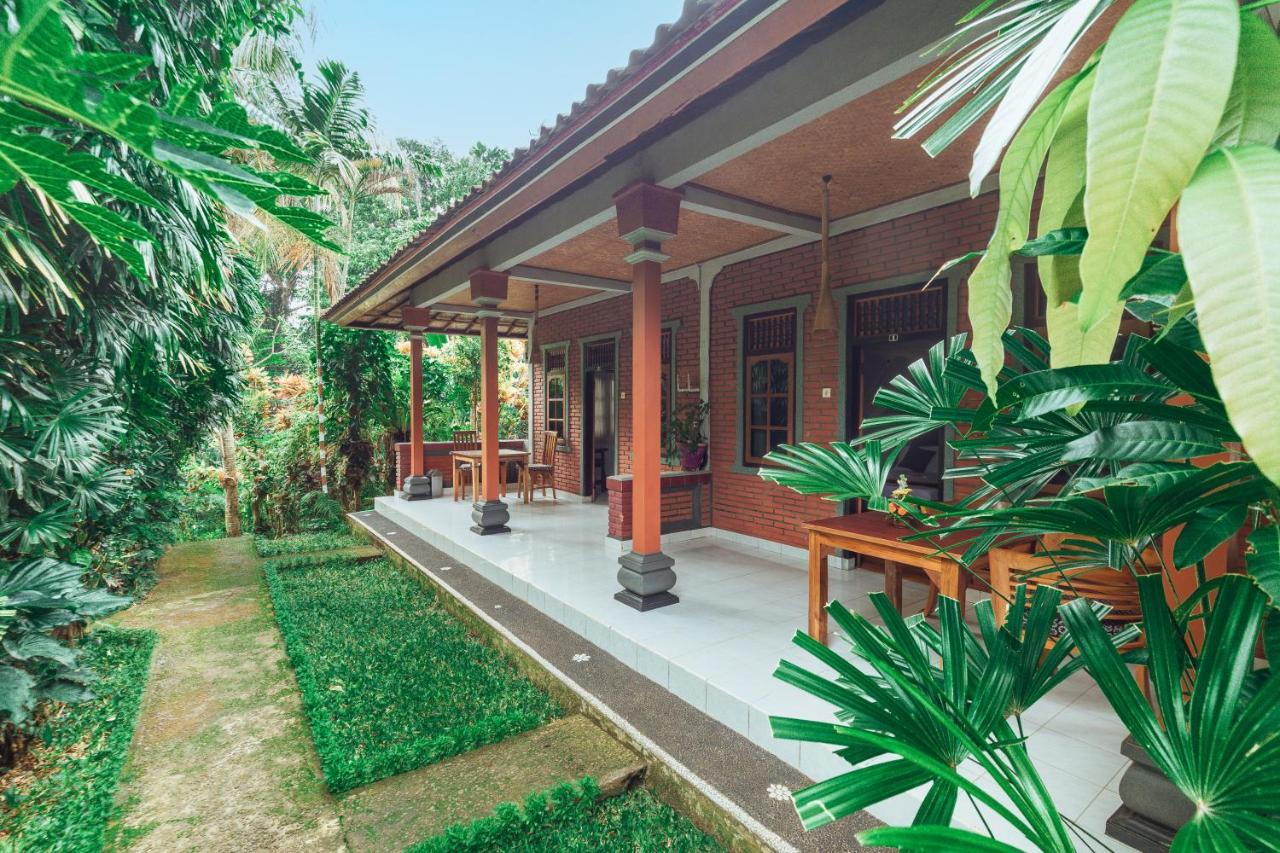 Suastika Lodge Ubud Buitenkant foto