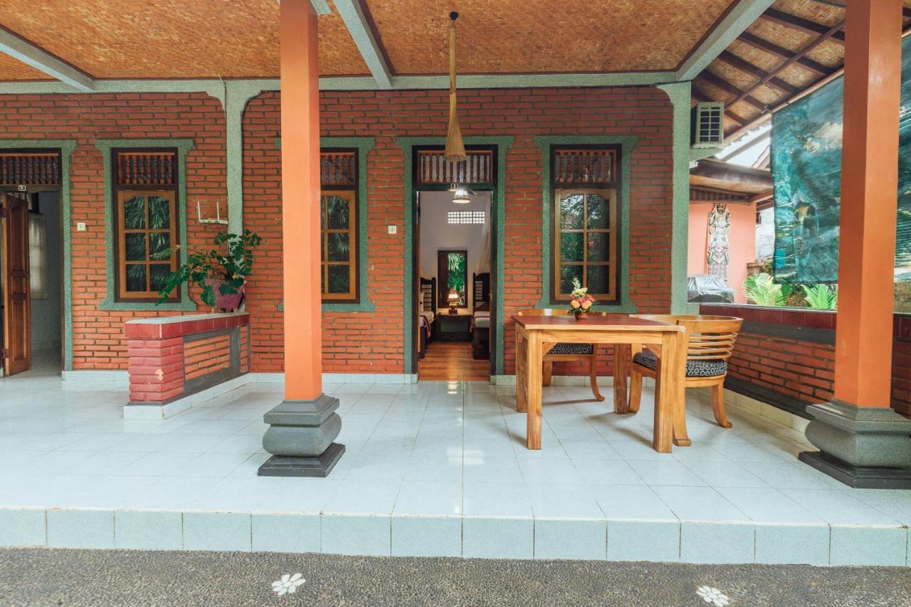 Suastika Lodge Ubud Buitenkant foto