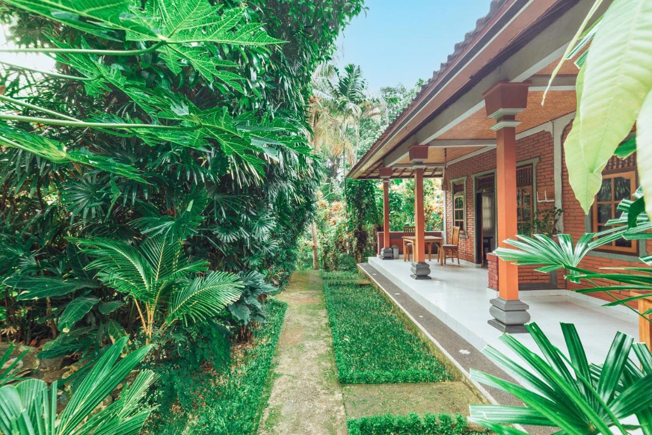 Suastika Lodge Ubud Buitenkant foto