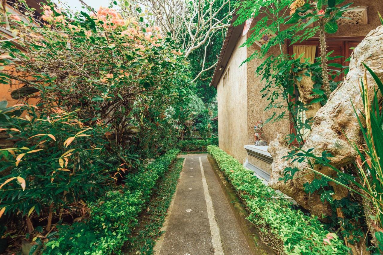 Suastika Lodge Ubud Buitenkant foto
